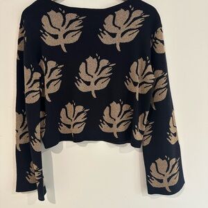Leaf Patterned Black and Gold Sweater